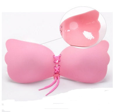 Large-size strapless adhesive push-up bra for women.